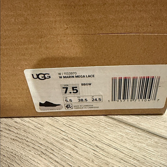 UGG Marin Mega Lace - Picture 5 of 5